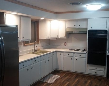 104 County Road 1296 - Photo Thumbnail 12