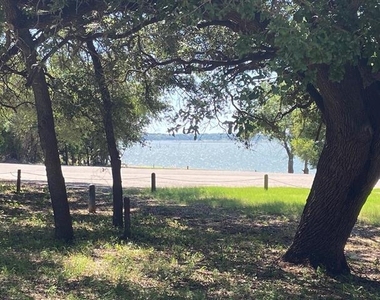 104 County Road 1296 - Photo Thumbnail 6