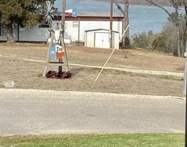 104 County Road 1296 - Photo Thumbnail 2