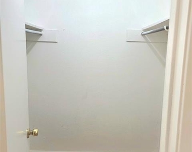 11805 Leisure Drive - Photo Thumbnail 11