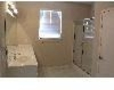 3213 Westland Avenue - Photo Thumbnail 3