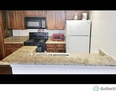 9815 Walnut Street - Photo Thumbnail 7