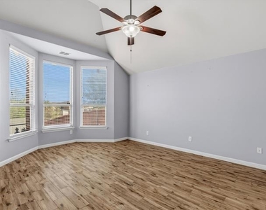4114 Lee Hutson Drive - Photo Thumbnail 18