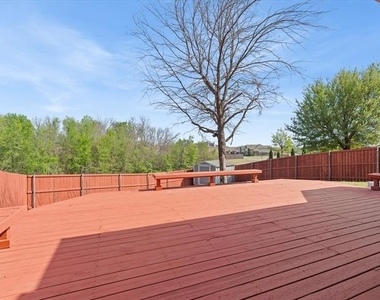 4114 Lee Hutson Drive - Photo Thumbnail 30