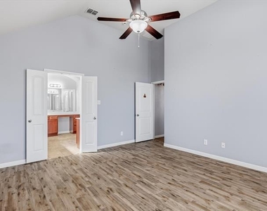 4114 Lee Hutson Drive - Photo Thumbnail 19