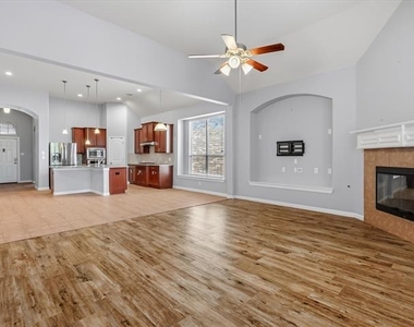 4114 Lee Hutson Drive - Photo Thumbnail 15