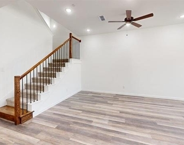 285 Buck Ridge Drive - Photo Thumbnail 6