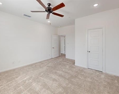 285 Buck Ridge Drive - Photo Thumbnail 11