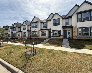 285 Buck Ridge Drive - Photo Thumbnail 1