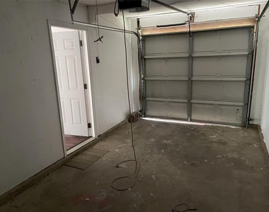 4113 Pepperbush Drive - Photo Thumbnail 13