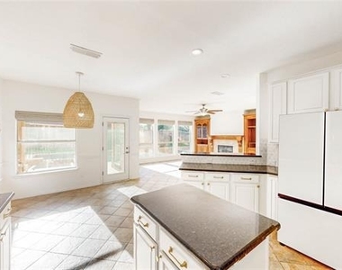 2701 Stone Creek Drive - Photo Thumbnail 8