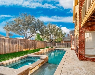 2701 Stone Creek Drive - Photo Thumbnail 35