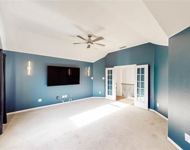 2701 Stone Creek Drive - Photo Thumbnail 25