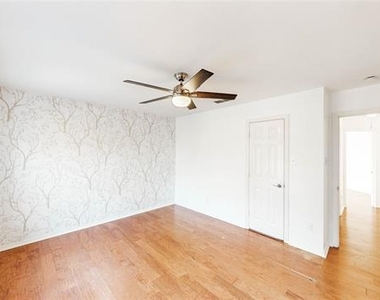 2701 Stone Creek Drive - Photo Thumbnail 32