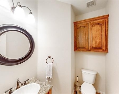 2701 Stone Creek Drive - Photo Thumbnail 33