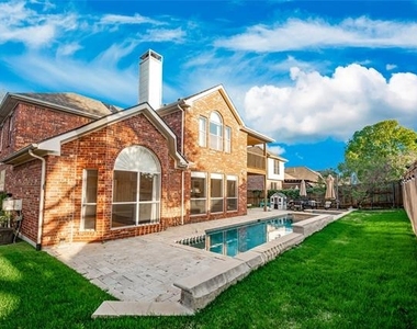 2701 Stone Creek Drive - Photo Thumbnail 36