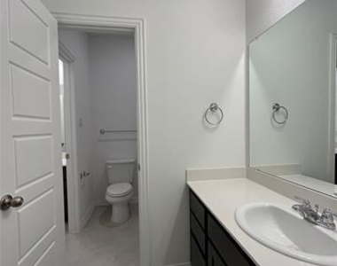 1448 Sun Garden Way - Photo Thumbnail 22