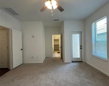 1448 Sun Garden Way - Photo Thumbnail 14