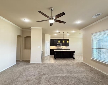 637 Peach Lane - Photo Thumbnail 24