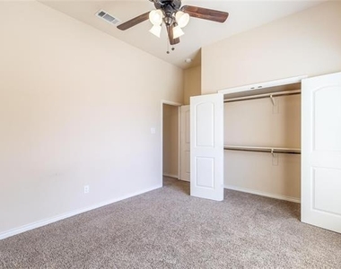 637 Peach Lane - Photo Thumbnail 18