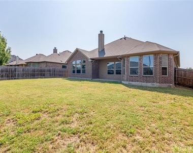 637 Peach Lane - Photo Thumbnail 22