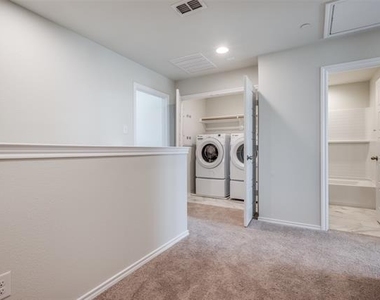 4601 Avion Drive - Photo Thumbnail 9