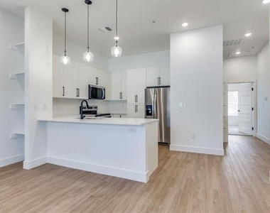 820 W Mcleroy Boulevard - Photo Thumbnail 20