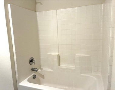 409 Buckeye Avenue - Photo Thumbnail 14