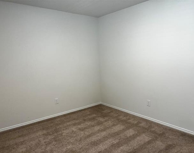 409 Buckeye Avenue - Photo Thumbnail 21
