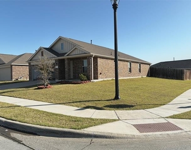 409 Buckeye Avenue - Photo Thumbnail 3