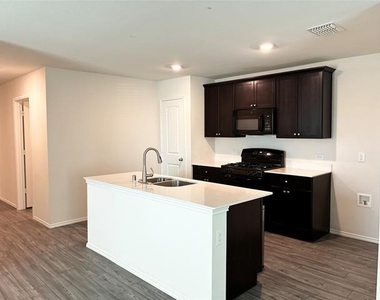 409 Buckeye Avenue - Photo Thumbnail 7