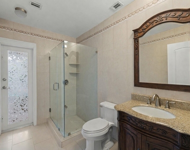 5701 Sw 136th Street - Photo Thumbnail 7