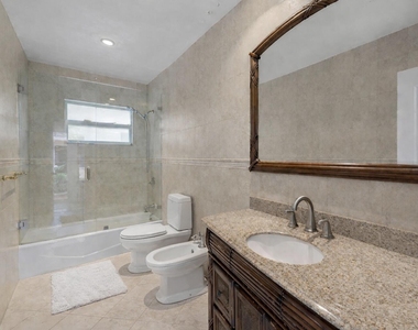 5701 Sw 136th Street - Photo Thumbnail 16