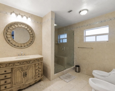 5701 Sw 136th Street - Photo Thumbnail 13