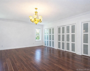 5701 Sw 136th Street - Photo Thumbnail 3