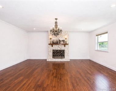 5701 Sw 136th Street - Photo Thumbnail 1