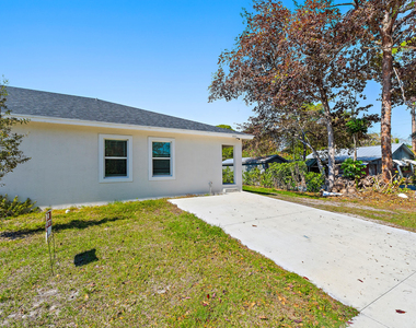 3003 Se Fairmont Street - Photo Thumbnail 3