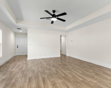 3003 Se Fairmont Street - Photo Thumbnail 10