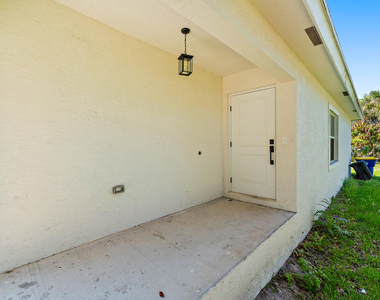 3003 Se Fairmont Street - Photo Thumbnail 5