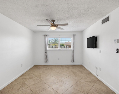 600 Sw 2nd Avenue - Photo Thumbnail 30