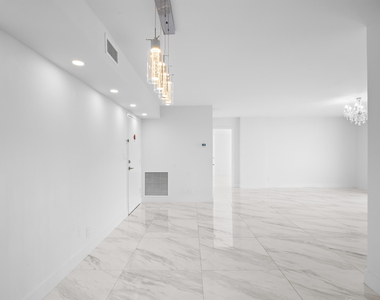 137 Golden Isles Drive - Photo Thumbnail 7