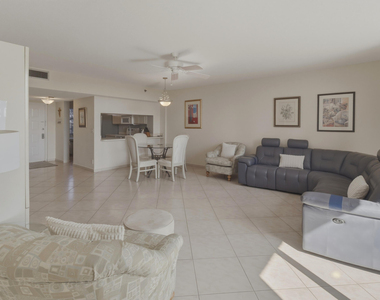 2300 Ne 33rd Avenue - Photo Thumbnail 3
