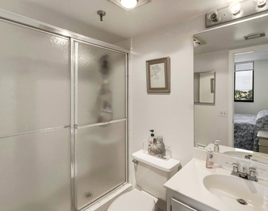 2300 Ne 33rd Avenue - Photo Thumbnail 16