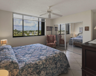 2300 Ne 33rd Avenue - Photo Thumbnail 14