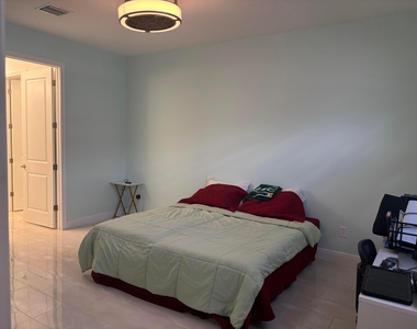 4834 Sand Dollar Drive - Photo Thumbnail 15