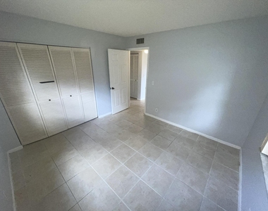 4185 Oak Terrace Drive - Photo Thumbnail 8