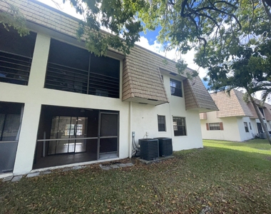 4185 Oak Terrace Drive - Photo Thumbnail 15