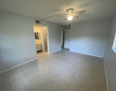 4185 Oak Terrace Drive - Photo Thumbnail 9