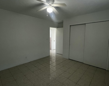 13 Ne 2nd Avenue - Photo Thumbnail 6