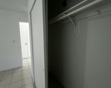 13 Ne 2nd Avenue - Photo Thumbnail 7